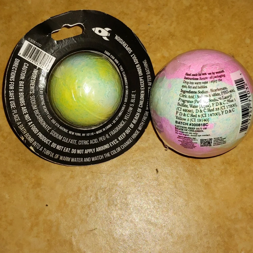 🎉🎊HOST PIC🎉🎊 NWT * BATH BOMBS * NASA BATH BOMB * OMG A UNICORN BATH BOMB 💗